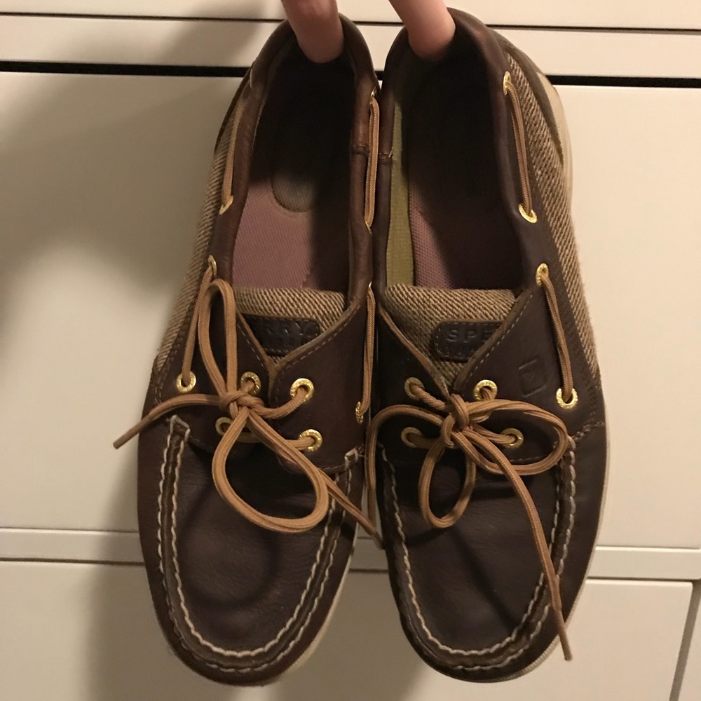 genuine leather sperrys